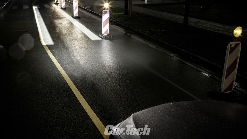 벤츠의 고해상도 디지털 램프는 변화하는 도로 상황에도 쉽게 대응할 수 있다(사진제공/메르세데스-벤츠)
